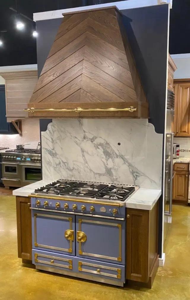 Kitchen Hood Ornament Rail kit in brass Trade Diversified